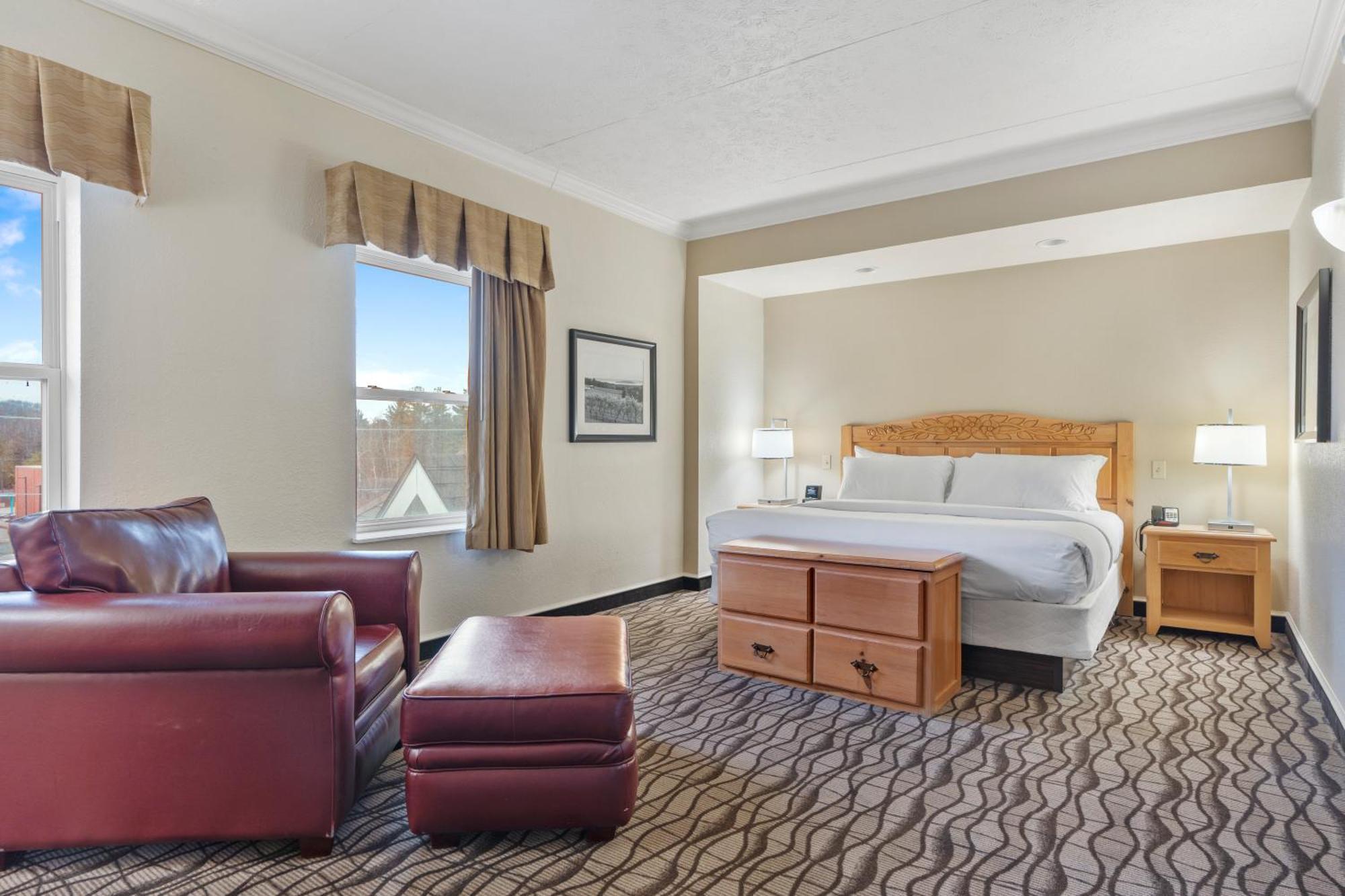 Cherry Tree Inn & Suites Traverse City Exteriör bild